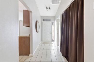 Sought-after corner villa, in the heart of Boca Raton! Welcome - photo 3