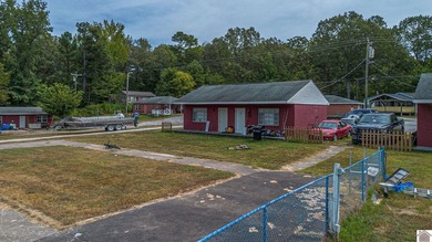NEW PRICE! INCREDIBLE INCOME PRODUCING PROPERTY WITH 11 UNITS ON - photo 6