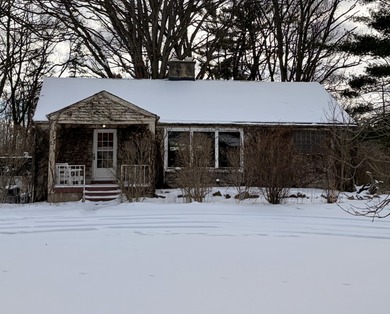 (private lake, pond, creek) Home For Sale in Schererville Indiana