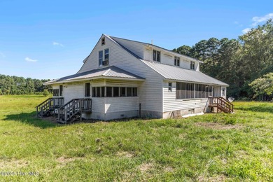 Bay Tree Lake Home For Sale in Harrells North Carolina