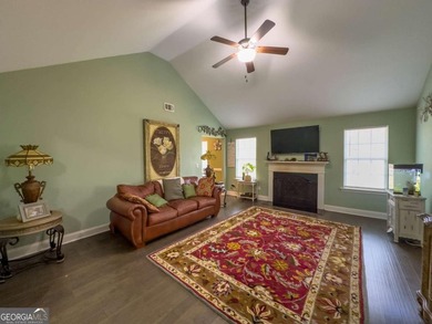 Experience the ultimate in modern ranch-style living with this - photo 3