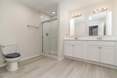 Discover the perfect blend of space and comfort at 5651 Travis - photo 18