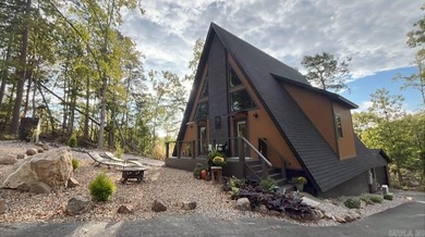 Lake Pinedo Home For Sale in Hot Springs Village Arkansas