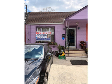 This THree bedroom home is in great condition . Ready to move in - photo 15