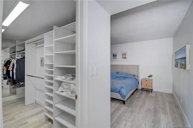 Welcome to this beautifully maintained 2-bedroom, 2-bath - photo 20