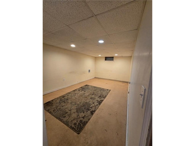 DON'T MISS THIS AFFORDABLE 3-BEDROOM RANCH! Offering Convenient - photo 20