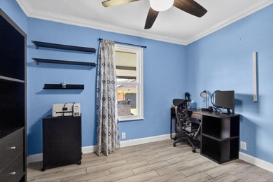 Welcome to this charming three-bedroom, two-bathroom - photo 30