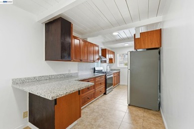 Charming starter bungalow in the heart of San Pablo Proper! This - photo 10