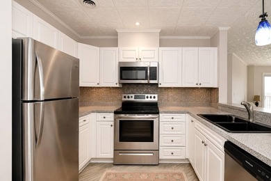 Spacious and renovated 2-bedroom 2-bath condo in the gated - photo 12