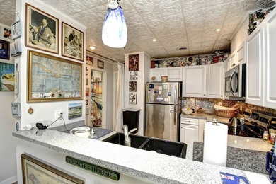Spacious and renovated 2-bedroom 2-bath condo in the gated - photo 13