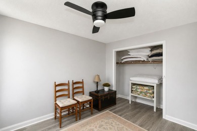Spacious and renovated 2-bedroom 2-bath condo in the gated - photo 21