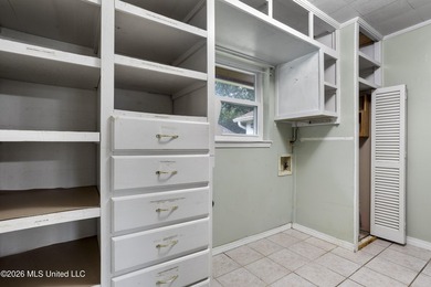 Great Home with Incredible Potential! This 3-bedroom, 2-bath - photo 24