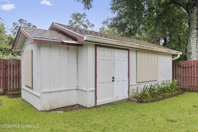 Great Home with Incredible Potential! This 3-bedroom, 2-bath - photo 33