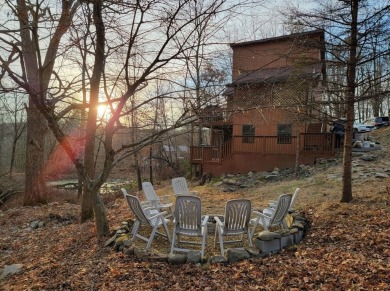 Lake Home For Sale in Bushkill, Pennsylvania