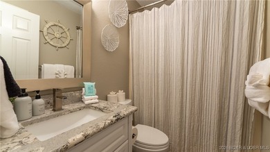 Show-stopping 2BR/2BA condo at the 17MM in Osage Beach! - photo 14