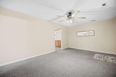 Welcome home to this spacious 4-bedroom, 2-bath ranch offering - photo 17