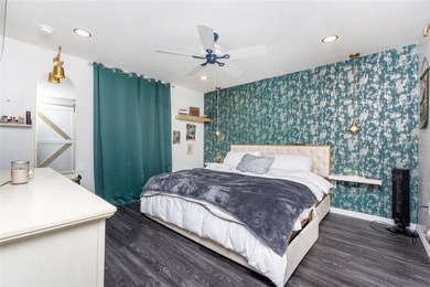Discover Comfort & Convenience in the Heart of Port Charlotte! - photo 18