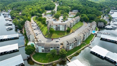 Show-stopping 2BR/2BA condo at the 17MM in Osage Beach! - photo 23