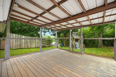 Welcome home to this spacious 4-bedroom, 2-bath ranch offering - photo 36