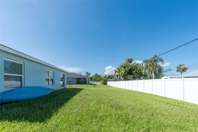Discover Comfort & Convenience in the Heart of Port Charlotte! - photo 38