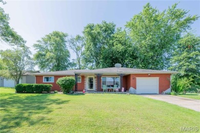 Lake Home For Sale in Edwardsville, Illinois