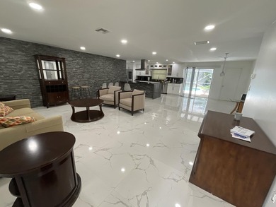 Immaculate MOVE IN READY! 5 bed/ 2baths house in Coral Springs - photo 7