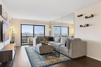 Move right into this bright and modern 1 bedroom at Summit - photo 8