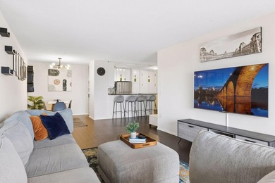 Move right into this bright and modern 1 bedroom at Summit - photo 9