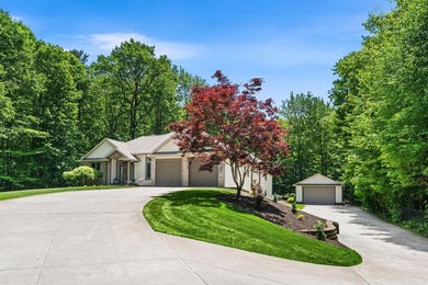 A rare opportunity in Spring Lake Township. This walkout ranch - photo 2