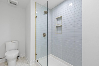 Live in one of the most historic buildings in downtown Columbus