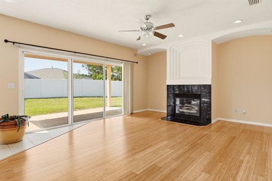 Welcome to this spacious 3-bedroom, 3-bathroom two-story block - photo 22