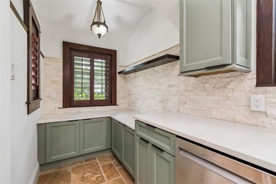 One of Sunset Park's rare surviving 1920s estate homes, this - photo 37