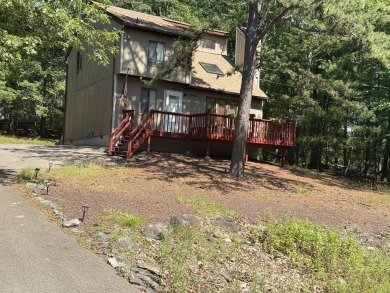 Lake Home For Sale in Bushkill, Pennsylvania