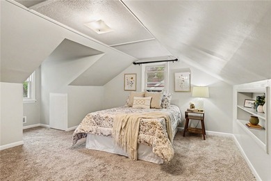 Adorable, affordable, and move-in ready! This charming 3-bedroom - photo 13