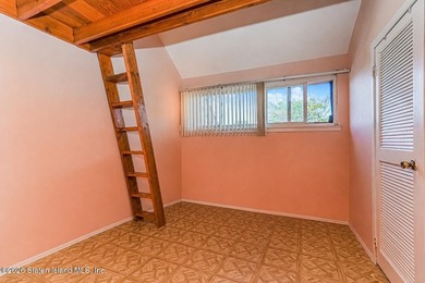 Welcome to 115 Forest Green, a beautifully maintained - photo 14
