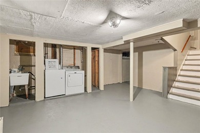 Adorable, affordable, and move-in ready! This charming 3-bedroom - photo 20