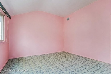 Welcome to 115 Forest Green, a beautifully maintained - photo 20