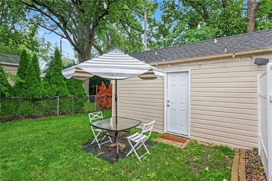 Adorable, affordable, and move-in ready! This charming 3-bedroom - photo 23