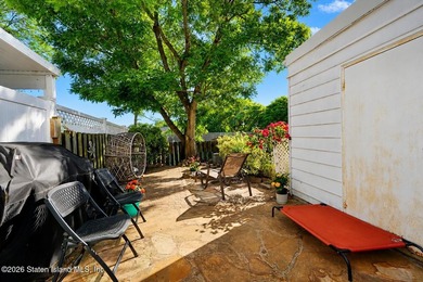 Welcome to 115 Forest Green, a beautifully maintained - photo 25