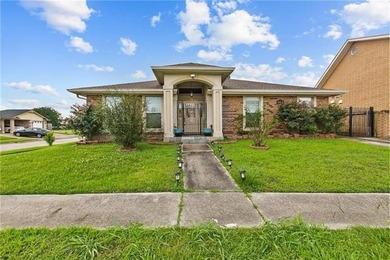 Lake Pontchartrain Home For Sale in New Orleans Louisiana