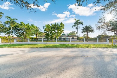This extraordinary property offers a rare opportunity to enjoy - photo 2