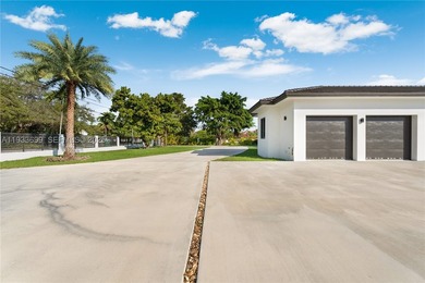 This extraordinary property offers a rare opportunity to enjoy - photo 8