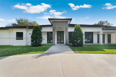 This extraordinary property offers a rare opportunity to enjoy - photo 9