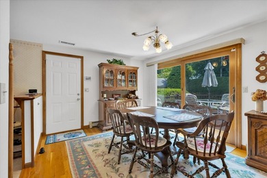 A West Dennis ''Jewel'' of a home. 34 Fisk Street offering three - photo 14
