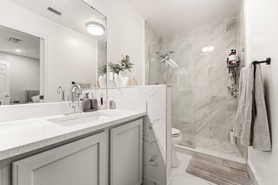 Gorgeous 3br, 2.5 bath, 1 car gar. renovated townhome in the - photo 14