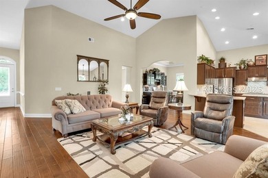 Discover the best of both worlds in this stunning custom home - photo 16