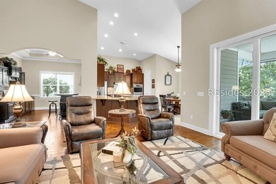 Discover the best of both worlds in this stunning custom home - photo 17
