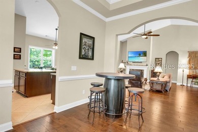 Discover the best of both worlds in this stunning custom home - photo 18