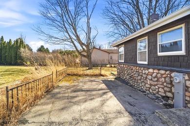 Enjoy lakeside living with this ranch home on Lake Winnebago - photo 19