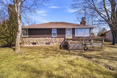 Enjoy lakeside living with this ranch home on Lake Winnebago - photo 20